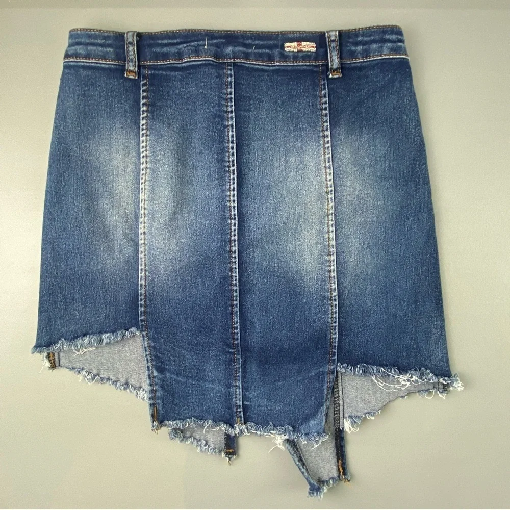 Machine torn up look blue jean mini skirt with stretch size large